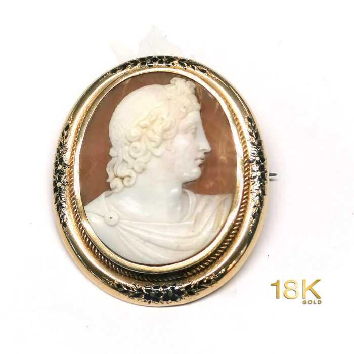 Spilla cammeo storico conchiglia in oro, vintage