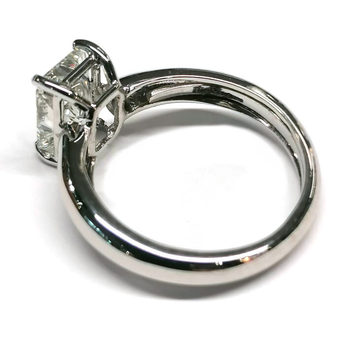 IGI Ring Lab_Grown Diamond 2.01ct, F VVS2 Radiant - immagine 7