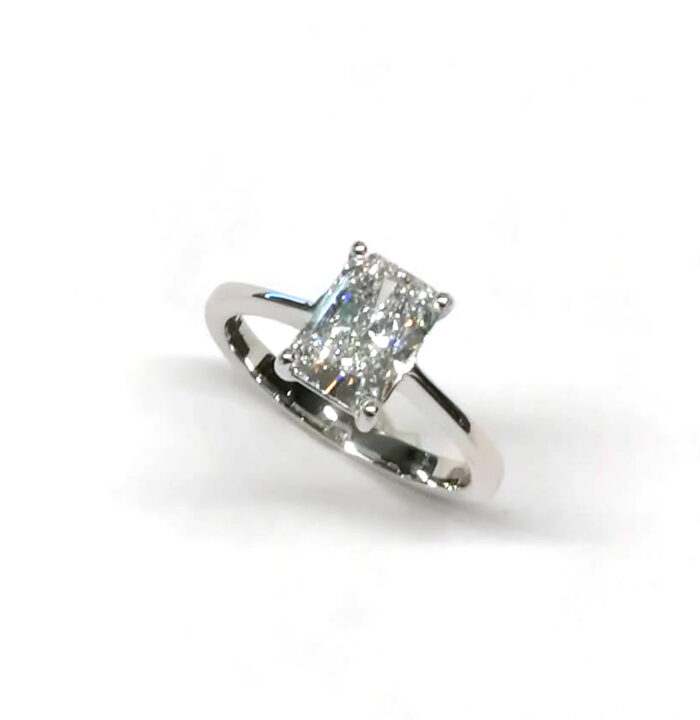 IGI Ring Lab_Grown Diamond 1.80ct, D VS1 Radiant - immagine 4