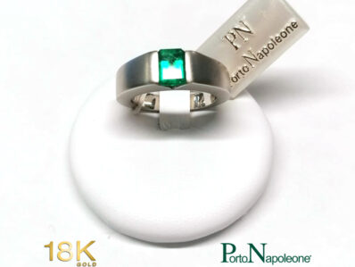 Anello Smeraldo in oro bianco 18K